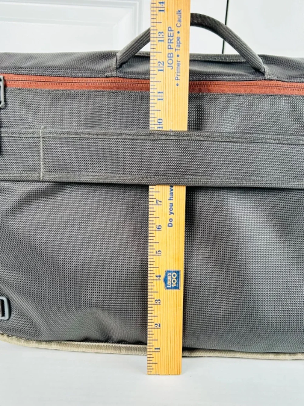 Like New Timbuk2 Command Messenger Bag Laptop Pockets Shoulder Strap